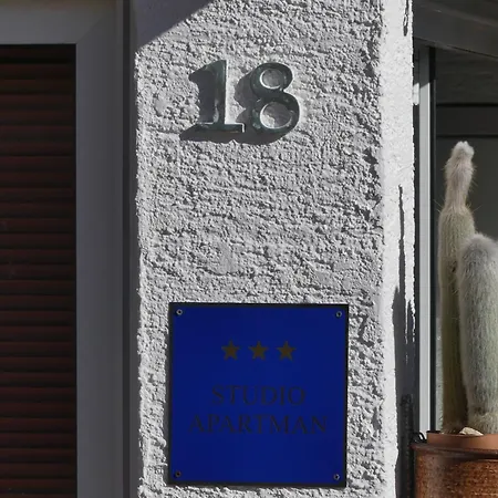 Family Near Petrcane - Quiet & - Unit 2 Appartement Gornje Petrcane